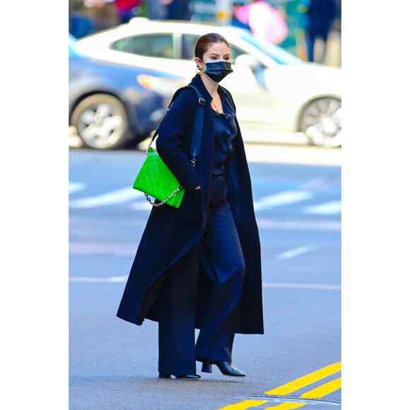 Louis Vuitton Coussin PM Motion Green Monogram Chain Shoulder Crossbody Bag - Picture 3 of 10